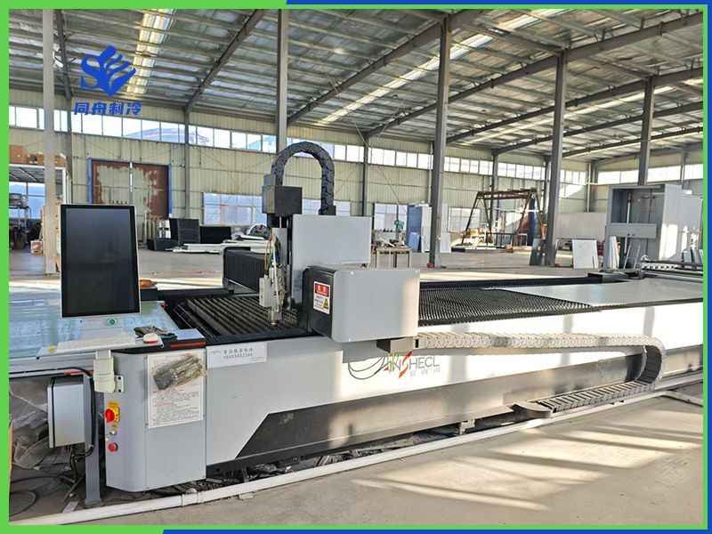 全自動(dòng)開卷激光機(jī)